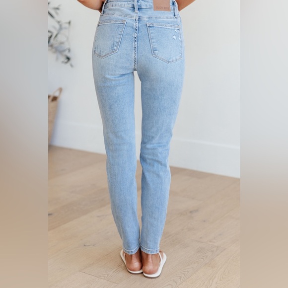 Judy Blue Skinny Jeans - Light Wash - Picture 12 of 14